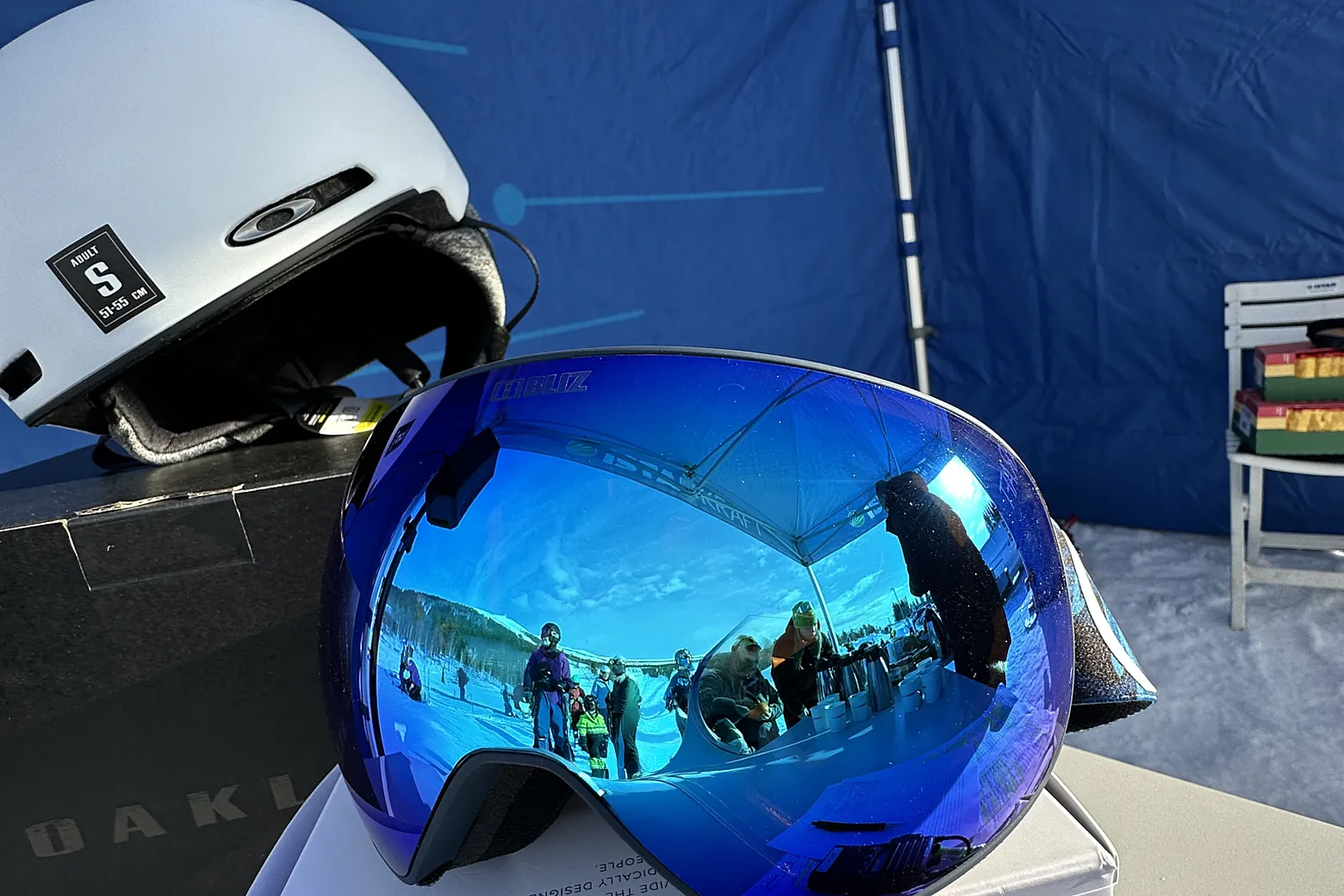 Delta på aktivitetene i bakken for å bli med i trekningen av fine premier 🎁⛷️