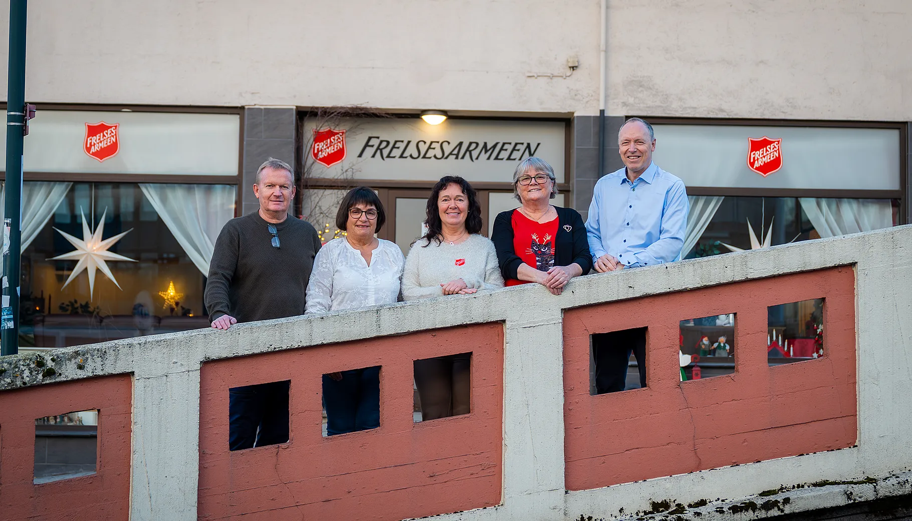 De frivillige bærer Varmestua – uten deres varme og innsats ville ikke tilbudet vært det samme. Fra venstre Reidar Solen, Anne Solem, Cecilie Tennøy, Mimmi Mork og Ivar Kosberg.