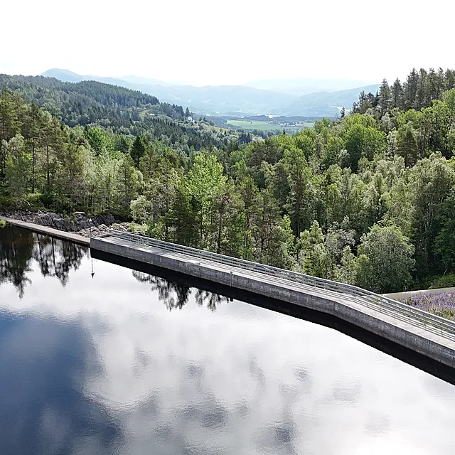 Lav magasinfylling og negativ hydrologisk balanse Lav magasinfylling og negativ hydrologisk balanse