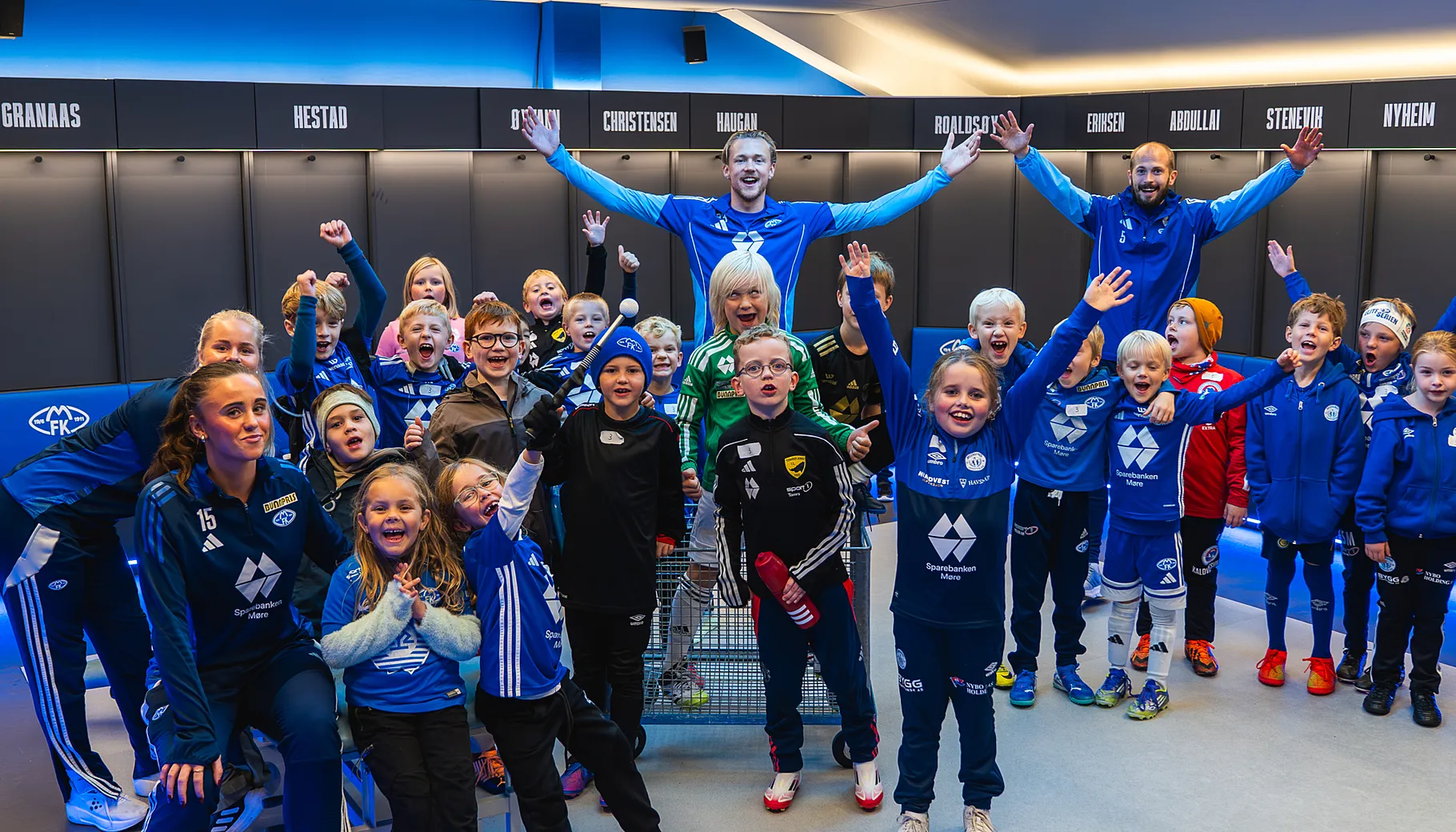 Barnas dag på Aker Stadion Barnas dag på Aker Stadion